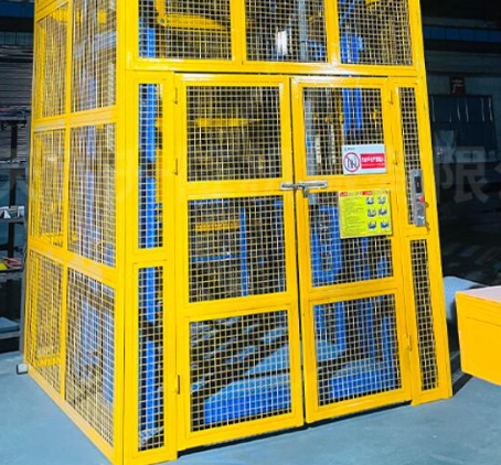 汤原货梯可以安装在室外吗